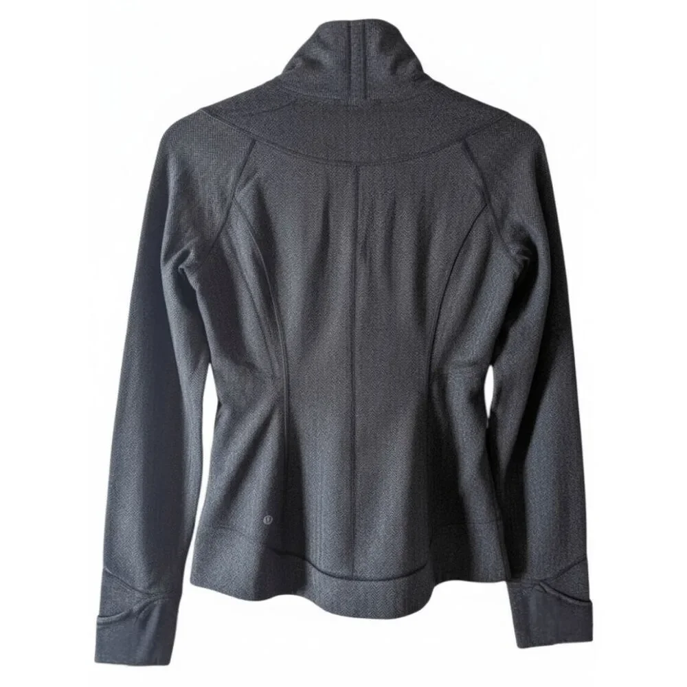 LULULEMON ATHLETICA Think Fast Pullover Size 6